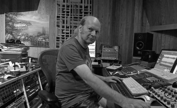 Dave Hill in studio