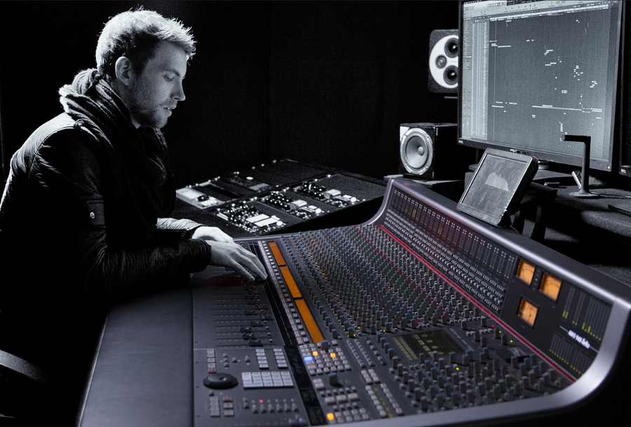 A JOURNEY INTO SOUND DESIGN: Radium Audio