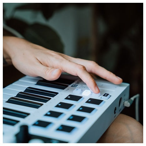 Arturia Minilab 37 White