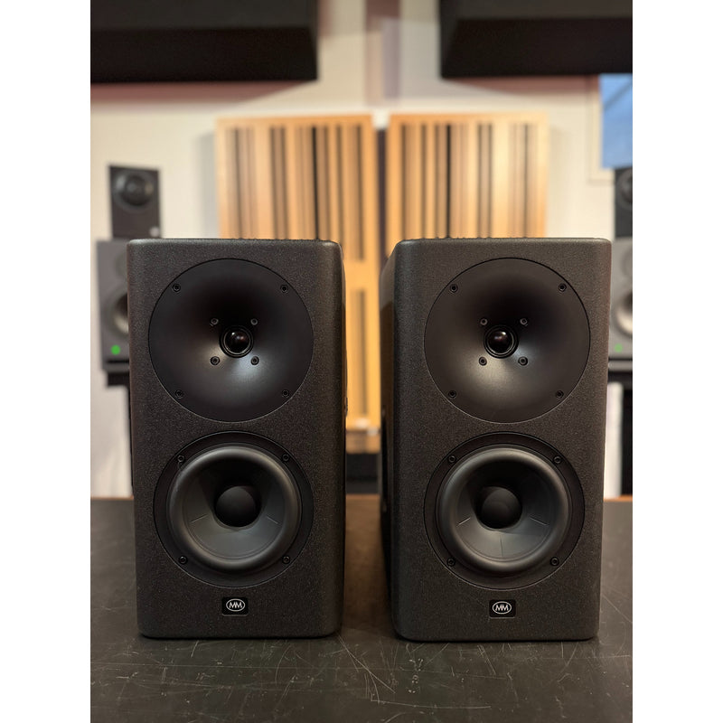 Amphion Two18 (Pair) (Ex Demo)