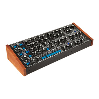 GS Music e7 Polyphonic Analogue Synthesiser-Black/Blue