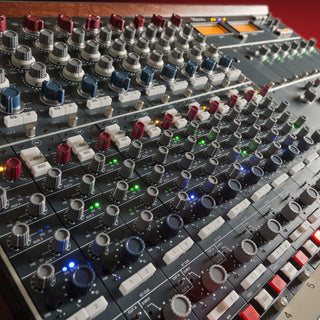 Neve_BCM10/2_mk2_Analogue_Console_KMR_4