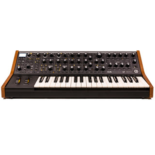 Moog Subsequent 37